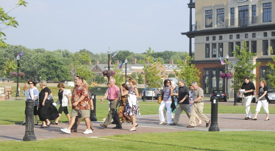 Patrons cross Carter Green towards the Palladium.